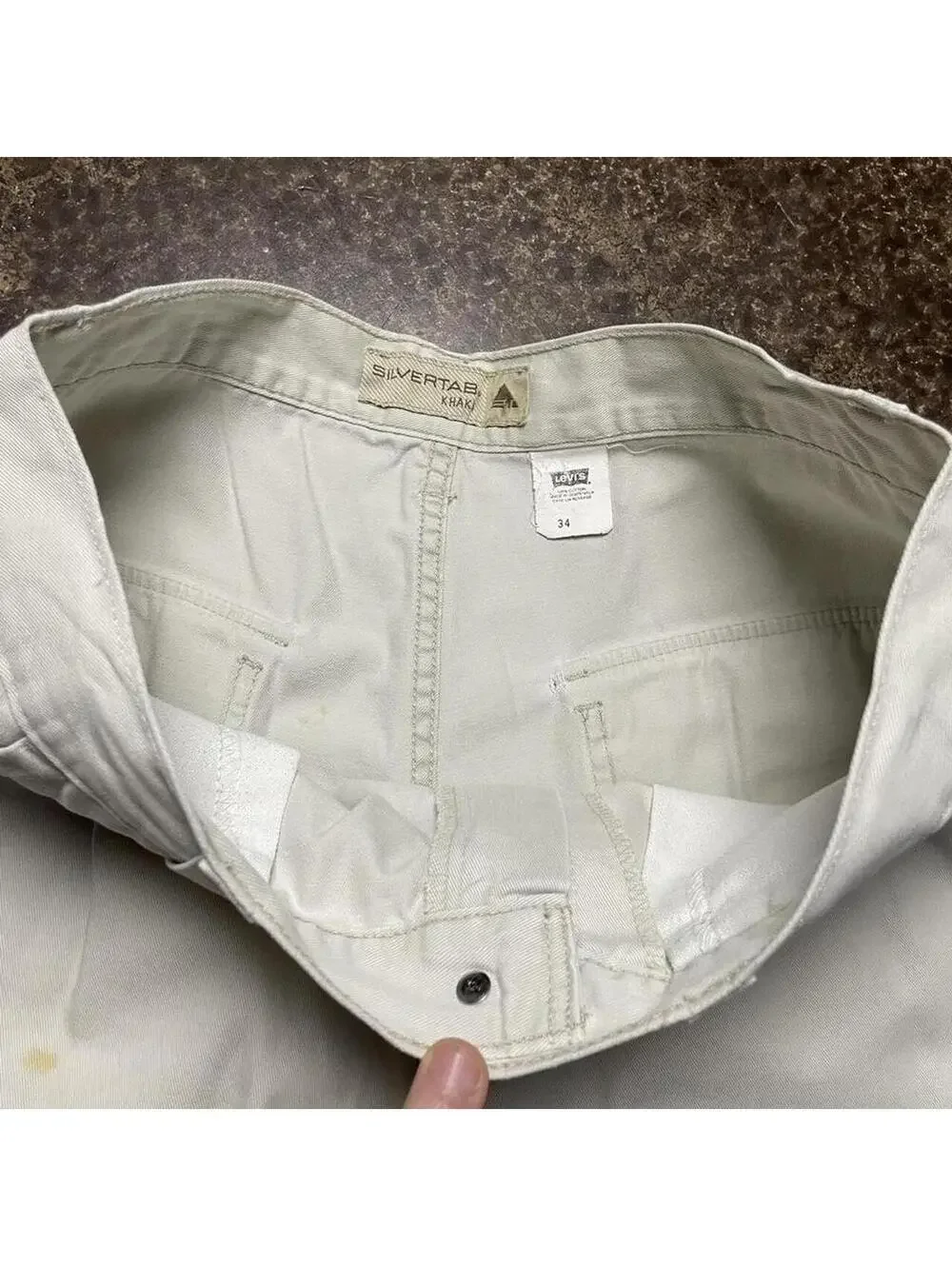 Vintage Levi Silver Tab Khaki Shorts Mens 34.